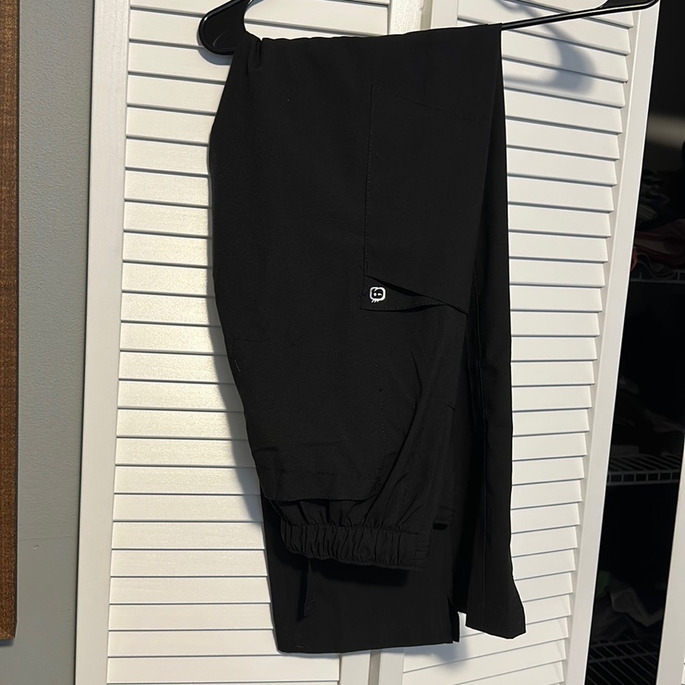 Wink black scrub bottom straight leg